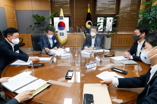 은성수, 금융권 노사정 간담회에서 '경제성장 위한 금융 역할' 공유 