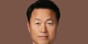 F&F 지주사체제 안착 맡은 박의헌, 메리츠금융지주 대표 경험 살린다