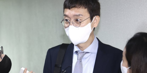 김웅 만난 김종인 “계파 꼬붕 아닌 자기만의 정치 해야, 세게 붙어야”