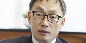 KT 콘텐츠사업 수직계열화 서둘러, 구현모 계열사 노조 반발은 부담 