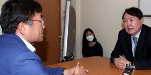 윤석열, 서울대 원자핵공학과 교수 주한규 만나 “탈원전 수정해야”