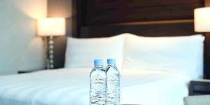 롯데호텔 객실에 무라벨 생수 제공, 김현식 