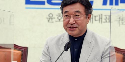 윤호중 “코로나19로 부도나 신용불량에 빠졌다면 회생기회 줘야”