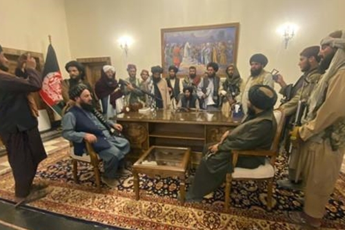 탈레반 아프가니스탄 카불 점령해 전쟁 끝 선언, "민간인 안전 보장"