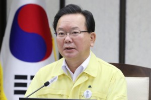 김부겸 "국내 코로나19 10명 중 9명은 델타 변이, 긴장 늦추면 폭발"