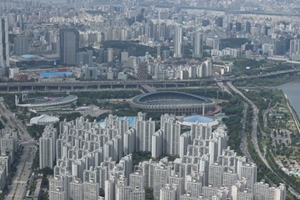 서울 강남구 아파트 전세값 3.3㎡당 4천만 원 넘어서 가파른 상승 