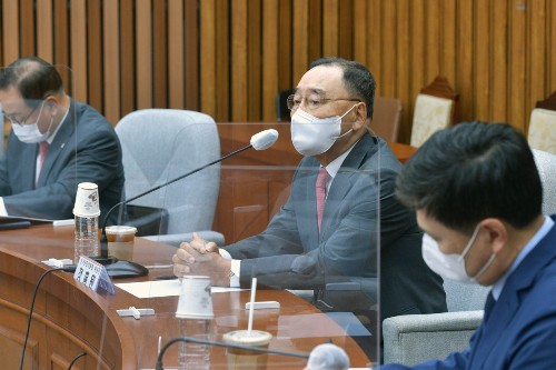 국민의힘 선관위원장 정홍원, 윤석열 지지 의혹에 “견강부회”