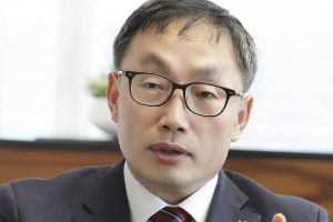 KT 인공지능 빅데이터 들고 호텔과 여행 공략, <a href='https://www.businesspost.co.kr/BP?command=article_view&num=303374' class='human_link' style='text-decoration:underline' target='_blank'>구현모</a> 야놀자 혈맹 강화