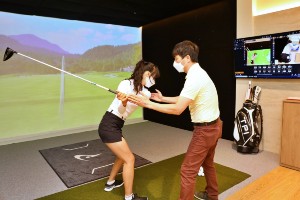 롯데백화점, 서울 잠실점에 골프 강습도 하는 특화매장 열어