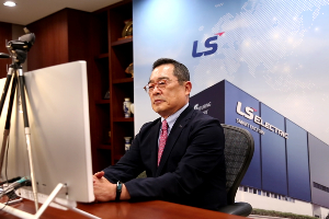 LS일렉트릭 청주공장 세계 등대공장으로 뽑혀, <a href='https://www.businesspost.co.kr/BP?command=article_view&num=318949' class='human_link' style='text-decoration:underline' target='_blank'>구자열</a> “디지털혁신”