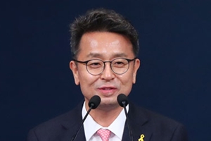 [Who Is ?] 이철희 대통령비서실 정무수석비서관