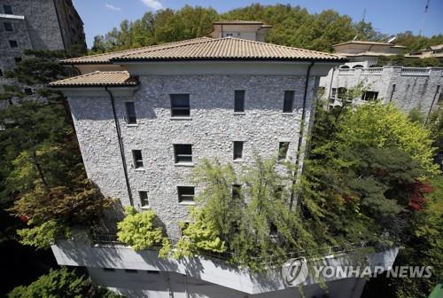 서울 서초구 ‘트라움하우스5차’ 185억에 팔려, 공동주택 최고가 경신