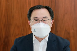 산업부 장관 문승욱, 카타르 방문해 한국 조선사 LNG선 수주지원 요청