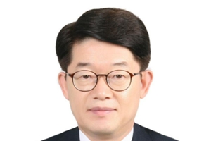 HMM 최대주주 되는 한국해양진흥공사, 김양수 해운재건 키 잡아 막중 