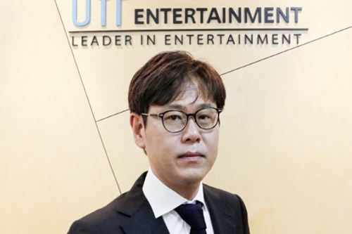 JYP엔터테인먼트 남자아이돌 육성, 정욱 대체불가토큰 팬덤 플랫폼으로