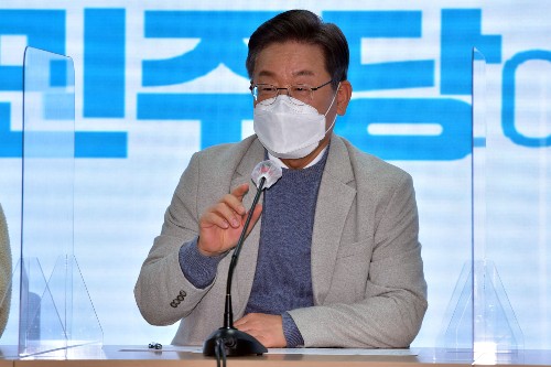 윤석열 떠나 이재명에게 온 사람들, 이재명 무엇으로 그들을 움직였나