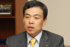 신한DS 대표에 조경선 추천돼 첫 여성CEO, 신한금융투자 이영창 연임