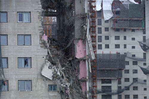 광주 아파트 붕괴 실종자 1명, 지하 1층에서 숨진 채로 수습