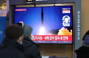 북한 동해상으로 사흘 만에 또 발사체 쏴, 올해에만 네 번째