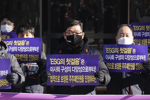 [인터뷰] KB노조 류제강 "이사회 감시자 역할 소홀, 글로벌 전문가 필요"