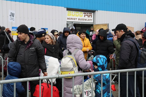 우크라이나 난민 유럽 경제 변수로 떠올라, 유럽 고용시장에 부담
