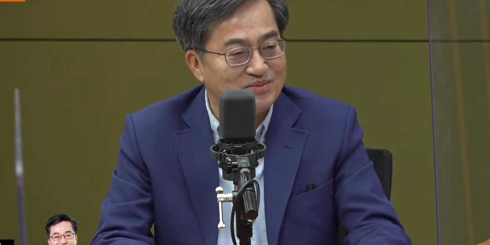 김동연 지방선거 서울과 경기 출마 열어놔, 