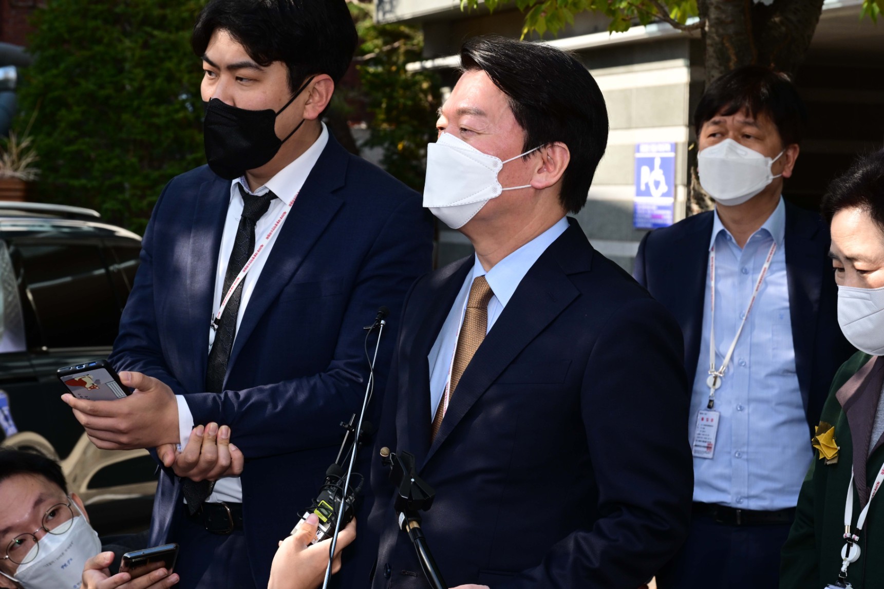 안철수 "보건의료·과학기술·중소벤처·교육분야 더 깊이 관여하겠다"