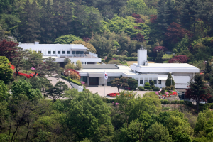 대통령 관저로 외교부 장관 공관 확정, "김건희는 결정 뒤 방문했다"