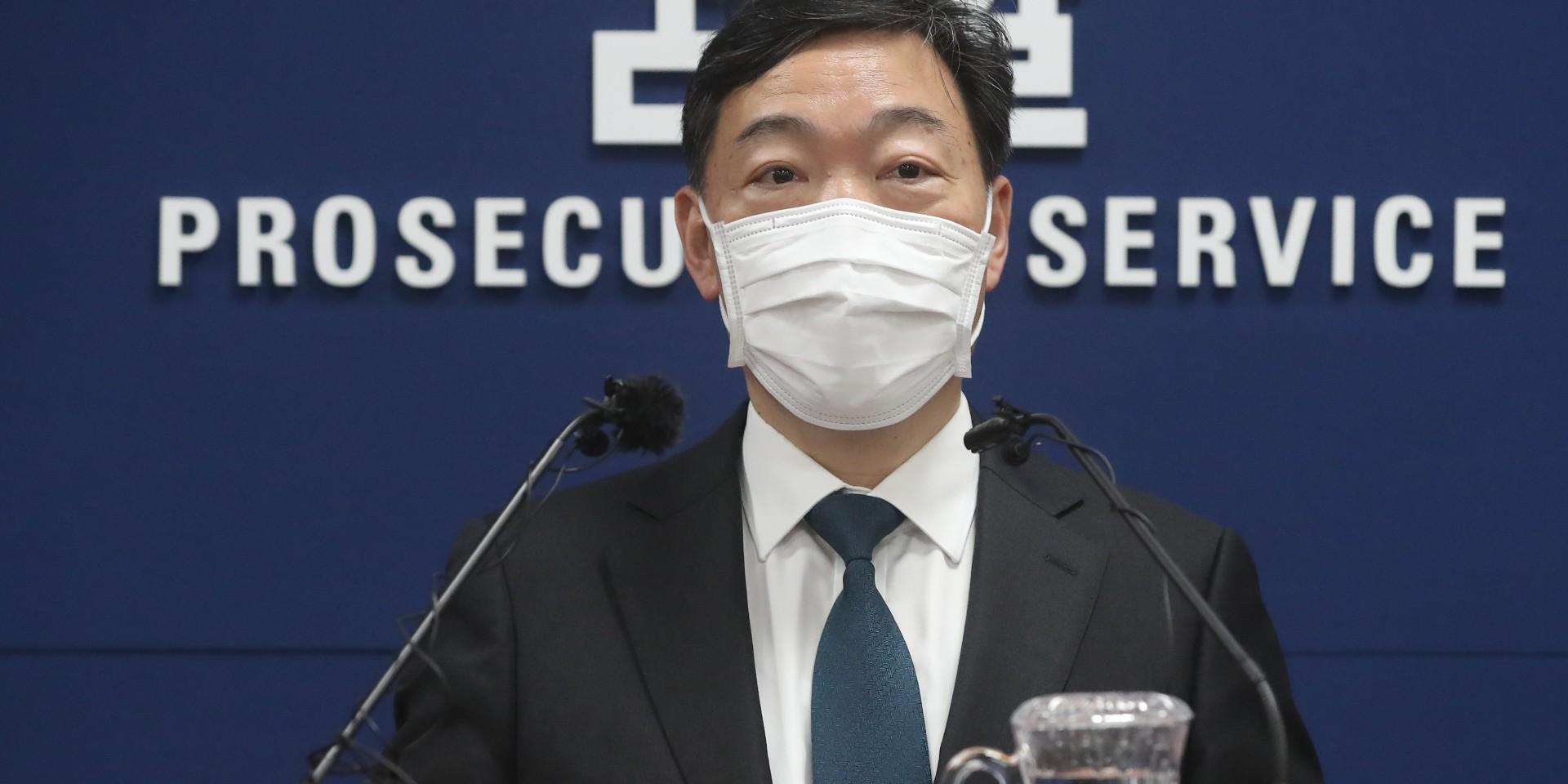 김오수, 민주당의 검찰수사권 폐지 강행 비판하며 문재인에게 면담 요청