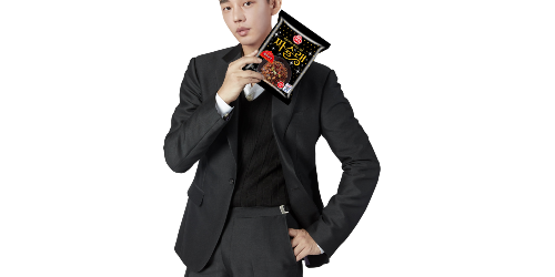 오뚜기, 짜장라면 신제품 '짜슐랭' 광고모델로 배우 유아인 발탁