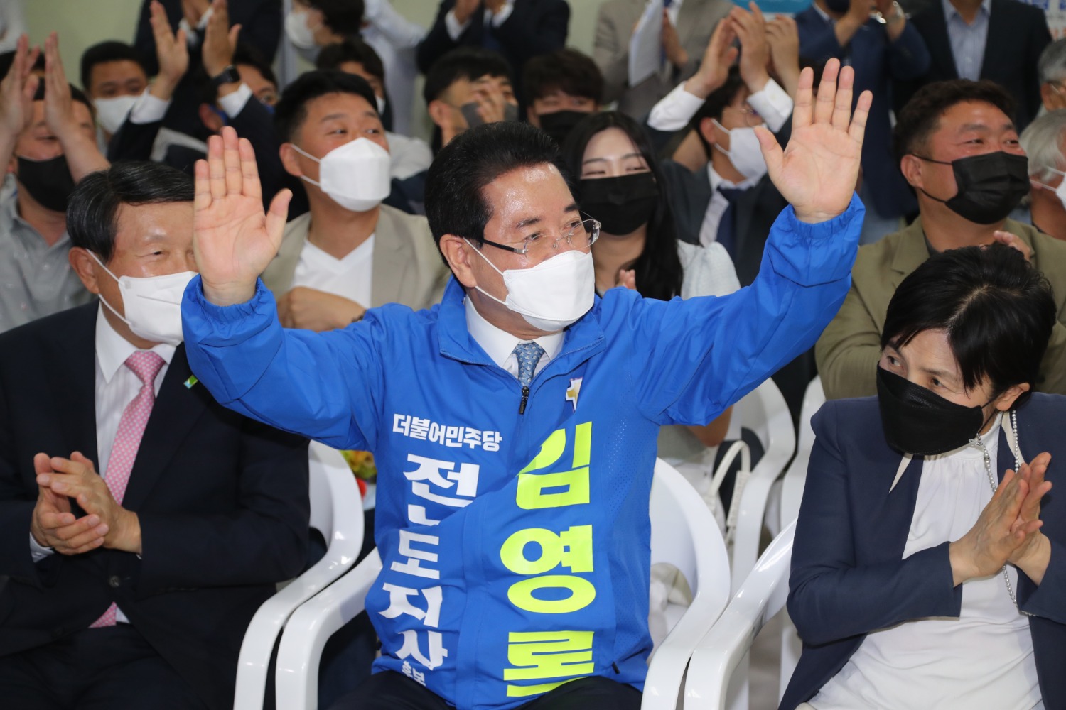 [출구조사 호남] 민주당 광주-강기정 전남-김영록 전북-김관영 확실