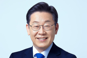 [조원씨앤아이] 민주당 혁신 적임자, <a href='https://www.businesspost.co.kr/BP?command=article_view&num=337845' class='human_link' style='text-decoration:underline' target='_blank'>이재명</a> 28.8% <a href='https://www.businesspost.co.kr/BP?command=article_view&num=277859' class='human_link' style='text-decoration:underline' target='_blank'>박지현</a> 9.0%