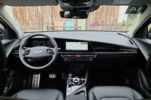 [시승기] 신형 니로EV, 압도적 경제성에 녹아든 고급스런 첨단 기술