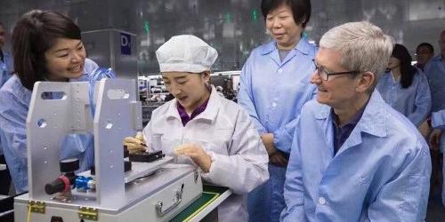 [노녕의 중국기업인 탐구] 럭스쉐어 왕라이춘(2) 애플 두고 폭스콘 맞서 