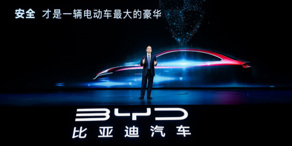 비야디 중국 상반기 전기차 판매량 크게 늘어, 테슬라 넘어 1위 유력