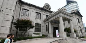 중앙은행의 너무 빠른 기준금리 인상, 금리인상 수혜주도 바꿔놨다