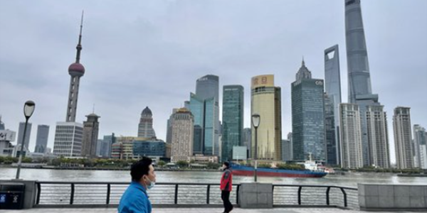 중국 2분기 경제성장률 0.8%로 저조 예상, 올해 목표 5.5% 달성 가능 