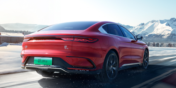 중국 비야디 테슬라보다 전기차 더 팔았다, 배터리와 부품 수직계열화 성과