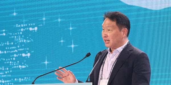 최태원 SK 상반기 보수 26억, 박성욱 SK하이닉스 스톡옵션 포함 96억 