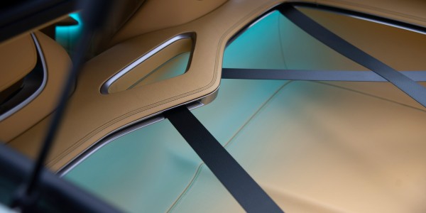 현대차 제네시스 전기 콘셉트카 내장 디자인 첫 공개, '여백의 미' 과시
