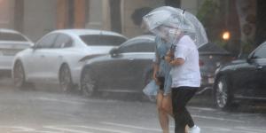 광복절 월요일 15일 강한 소나기, 16일까지 150mm 이상 비 오는 곳도 