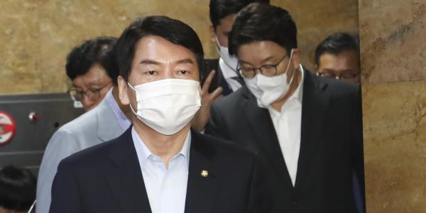 [오늘Who] '윤핵관'과 거리두는 안철수, 소신 발언하며 가처분 이후 봐 