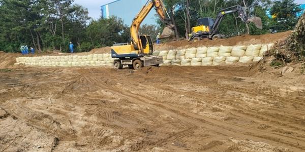 포스코, 태풍 '난마돌' 북상에 포항제철소 복구작업 전면 중단