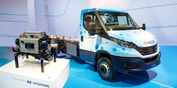 현대차, 이탈리아 상용차 이베코그룹과 함께 수소전기 대형 밴 처음 공개
