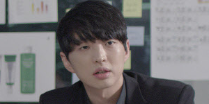 [오늘Who] '연세대 휴학' 김병훈 금의환향, 에이피알 '유니콘' 길은 멀어