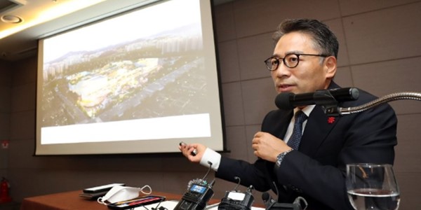 인사 앞둔 신세계그룹 폭풍전야, SCK컴퍼니 송호섭 이마트 강희석 '불안'