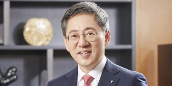 [Who Is ?] <a href='https://www.businesspost.co.kr/BP?command=article_view&num=322638' class='human_link' style='text-decoration:underline' target='_blank'>박성호</a> 하나금융지주 부회장