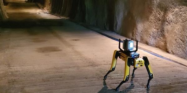 현대건설, 4족보행 무인로봇 '스팟'으로 건설현장 사각지대 없앤다