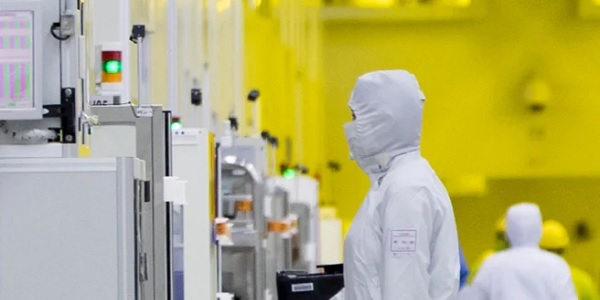 인텔 이어 TSMC도 독일 반도체공장 추진, 삼성전자 유럽 투자 자극하나