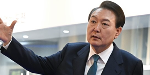 전국지표조사 윤석열 지지율 34%, 실내 마스크 전면해제 반대 57%